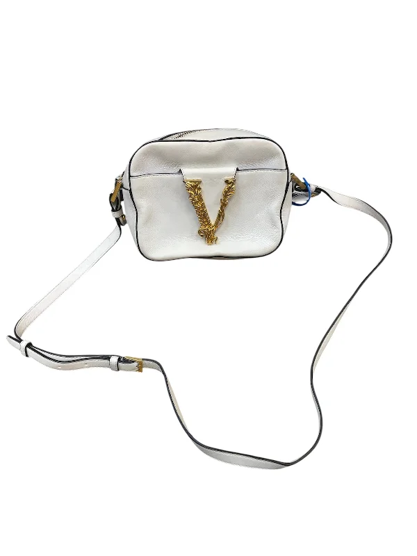 Crossbody By Versace, Size: Small