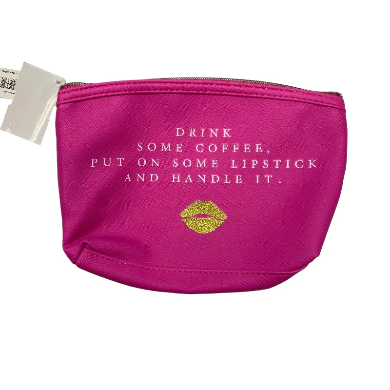 Makeup Bag Clothes Mentor, Size Medium