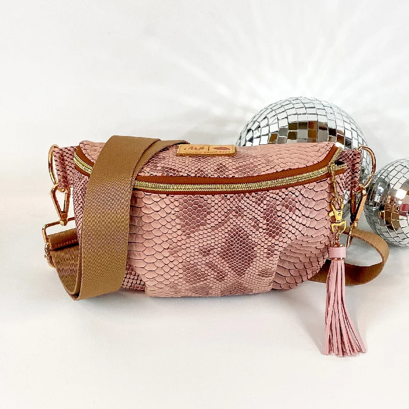 Makeup Junkie | Copperazzi Sidekick with Back Zipper in Dusty Pink Snake Print