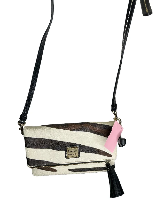 Crossbody Designer By Dooney And Bourke, Size: Medium